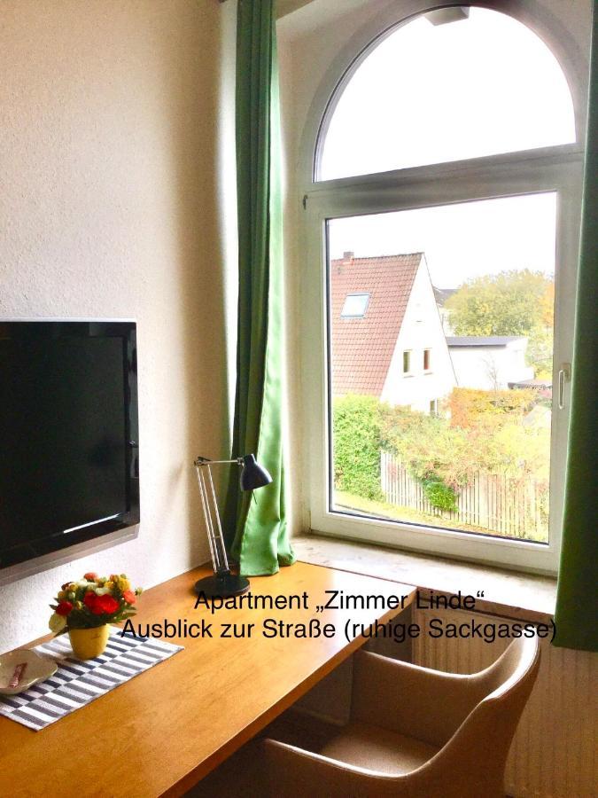 Ferienhaus Us Luett Hus Und Das Zimmer Linde Im Haupthaus オルデンブルク エクステリア 写真