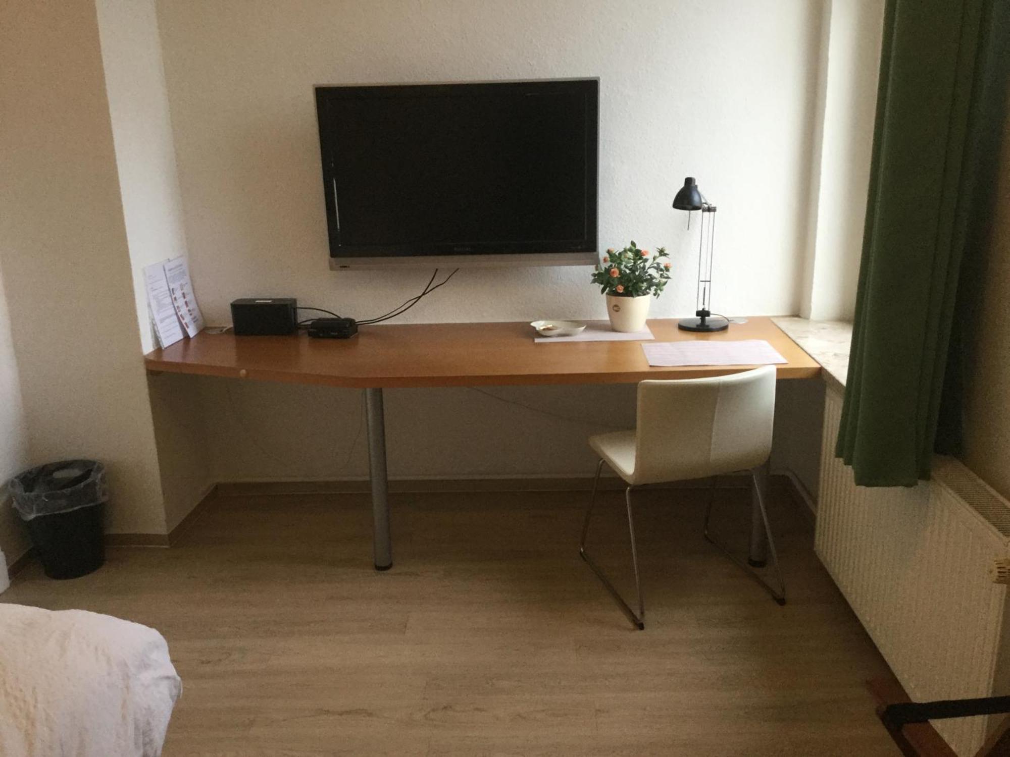Ferienhaus Us Luett Hus Und Das Zimmer Linde Im Haupthaus オルデンブルク 部屋 写真